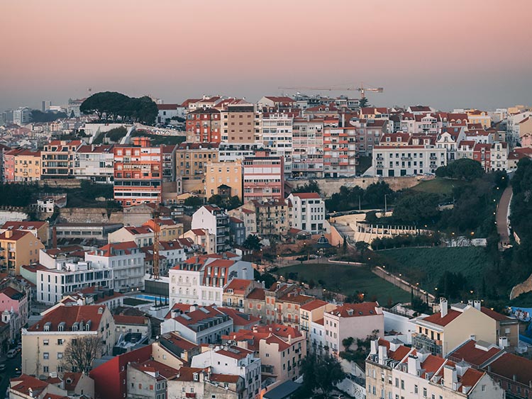 葡萄牙房产销售量大增：多因素吸引移民
