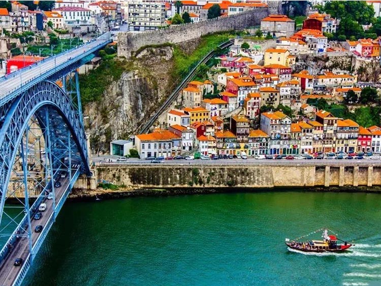 移民葡萄牙小城卡斯凯尔有感：原来潇洒的生活不需要太高成本！