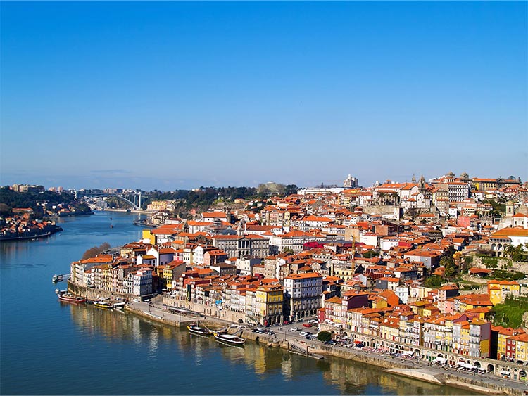 葡萄牙黄金居留签证八月数据公布，买房移民遇冷是不争的事实！